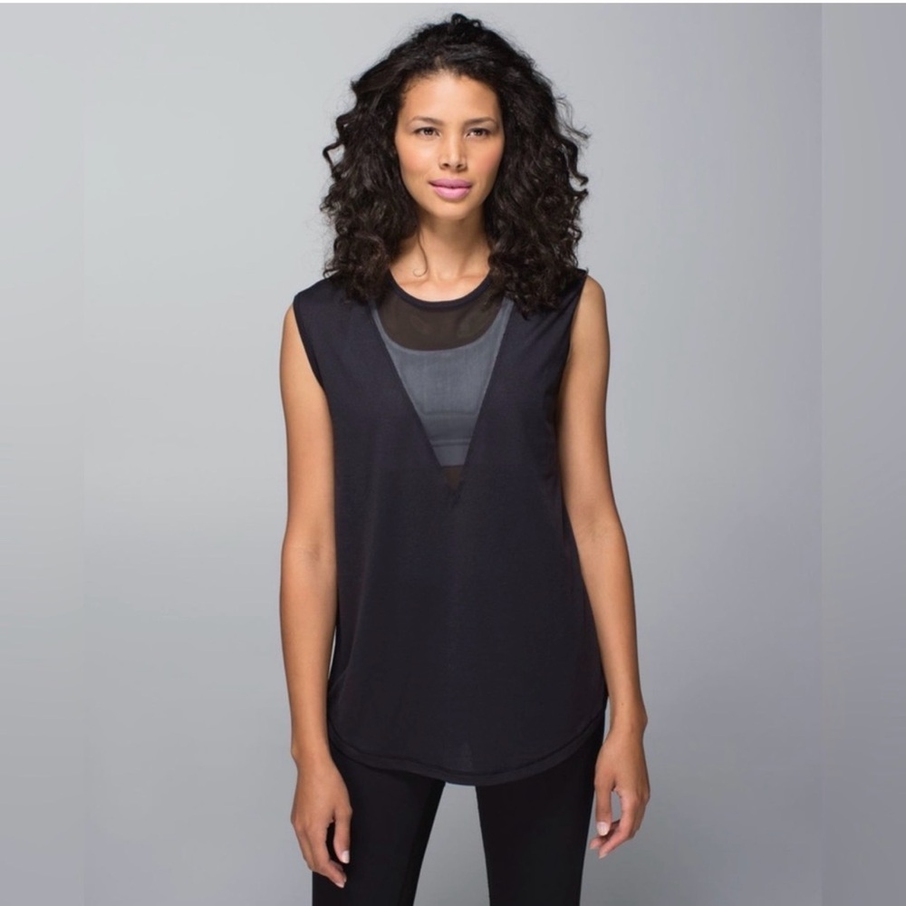 *SOLD* lululemon athletica Midnight Black Muscle Tee